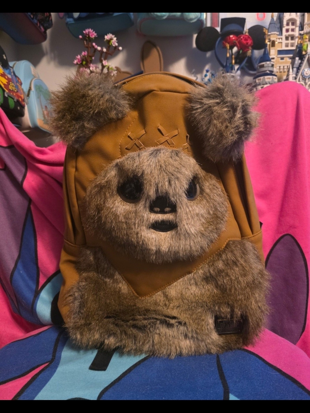 EUC Full Size Heart Logo Ewok Loungefly Backpack